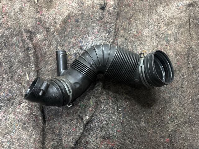 bontott VW TOURAN Turbócső