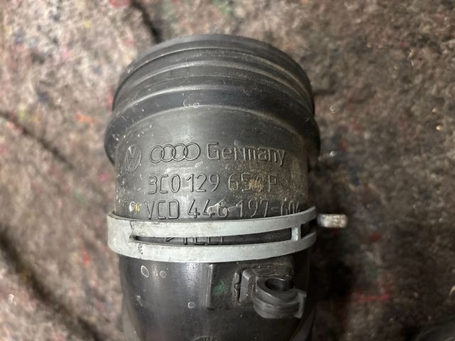 bontott VW TOURAN Turbócső