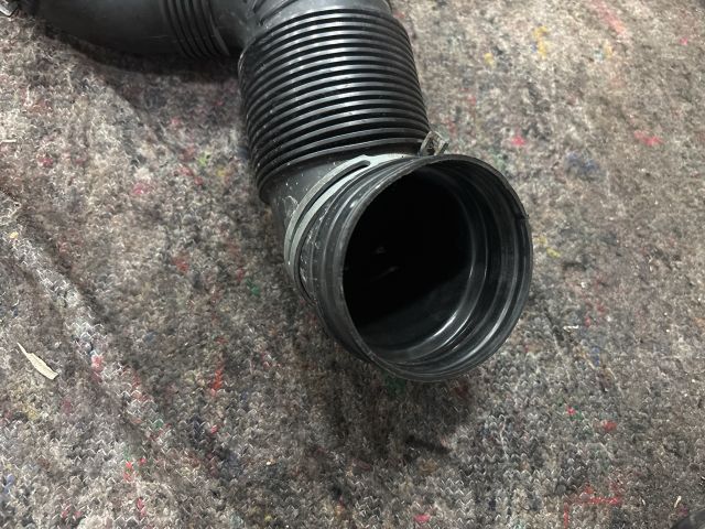 bontott VW TOURAN Turbócső