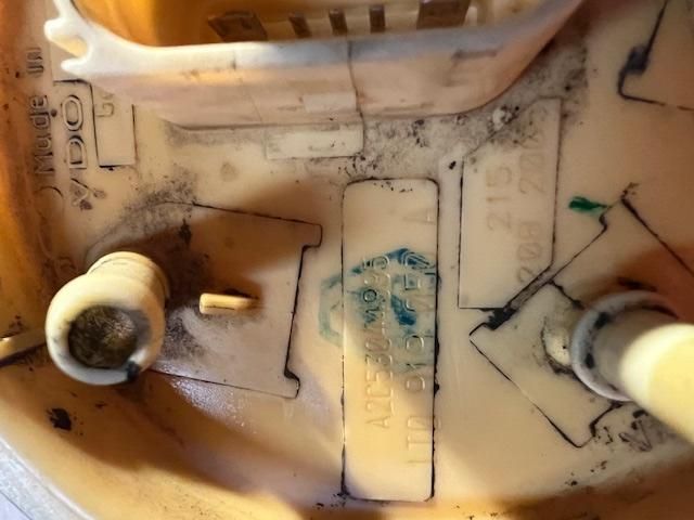 bontott VW TOURAN Üzemanyag Szivattyú