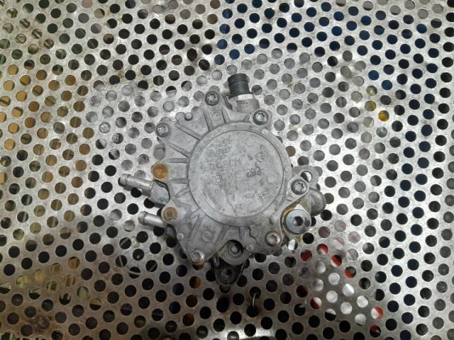 bontott VW TOURAN Vákumpumpa