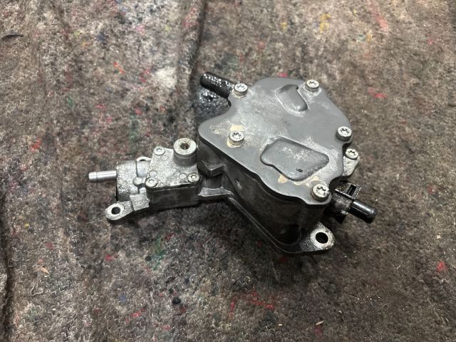 bontott VW TOURAN Vákumpumpa