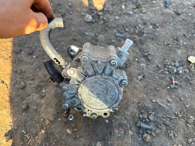 bontott VW TOURAN Vákumpumpa