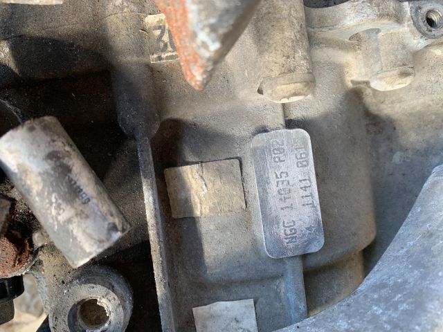 bontott VW TOURAN Váltó (Mechanikus)