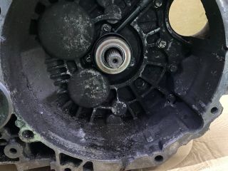 bontott VW TOURAN Váltó (Mechanikus)