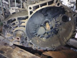 bontott VW TOURAN Váltó (Mechanikus)