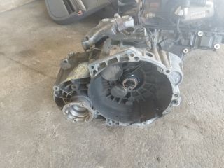bontott VW TOURAN Váltó (Mechanikus)