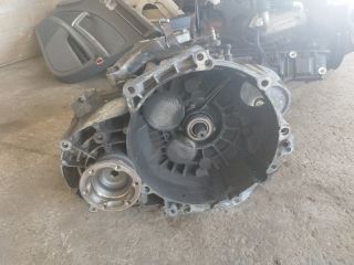 bontott VW TOURAN Váltó (Mechanikus)