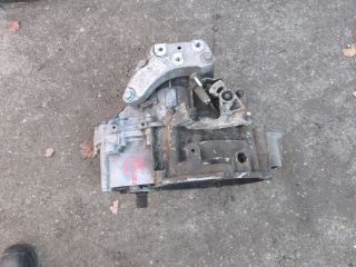 bontott VW TOURAN Váltó (Mechanikus)