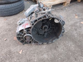 bontott VW TOURAN Váltó (Mechanikus)