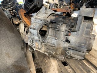 bontott VW TOURAN Váltó (Mechanikus)
