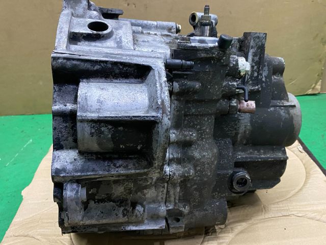 bontott VW TOURAN Váltó (Mechanikus)