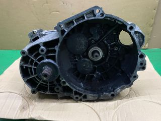 bontott VW TOURAN Váltó (Mechanikus)