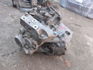 bontott VW TOURAN Váltó (Mechanikus)