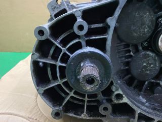 bontott VW TOURAN Váltó (Mechanikus)