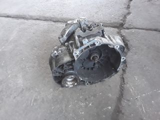 bontott VW TOURAN Váltó (Mechanikus)