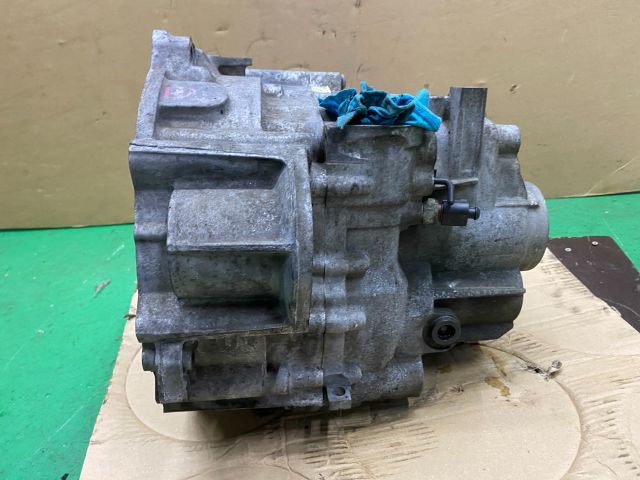 bontott VW TOURAN Váltó (Mechanikus)