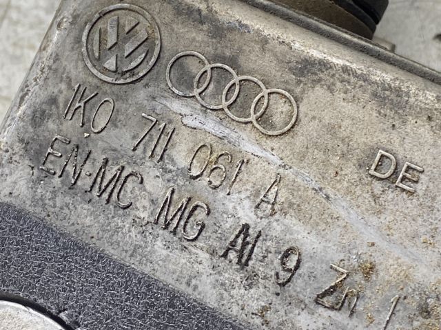 bontott VW TOURAN Váltókar (Mechanikus)