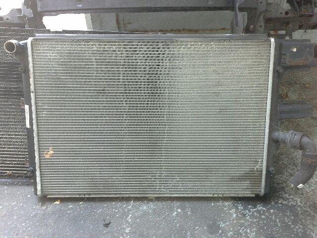 bontott VW TOURAN Vízhűtő Radiátor (Klímás)