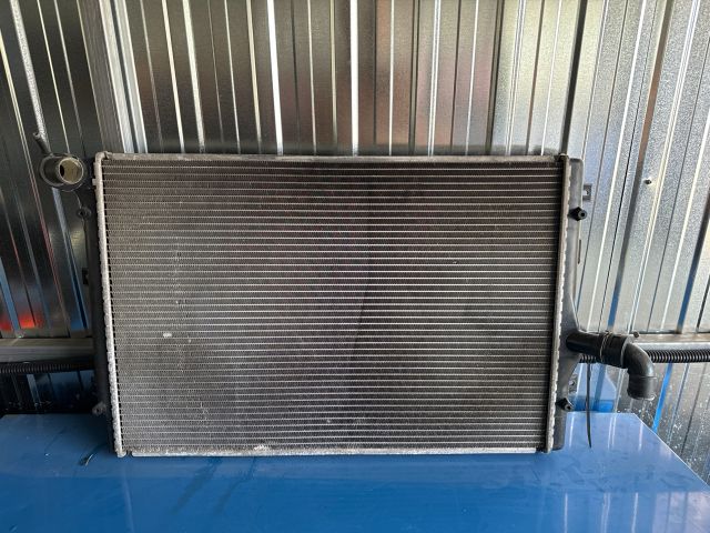 bontott VW TOURAN Vízhűtő Radiátor (Klímás)