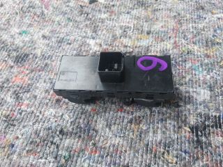 bontott VW TOURAN Ablakemelő Kapcsoló Négyes / Kettes