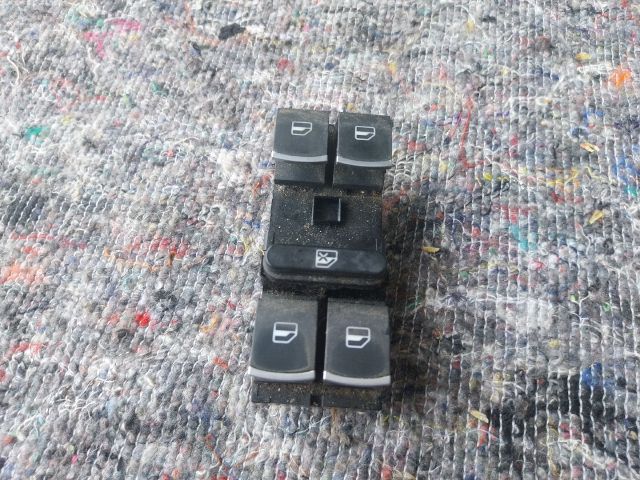 bontott VW TOURAN Ablakemelő Kapcsoló Négyes / Kettes