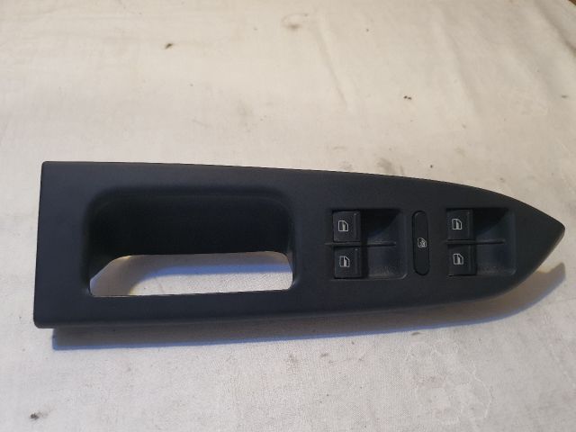 bontott VW TOURAN Ablakemelő Kapcsoló Négyes / Kettes