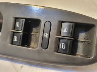 bontott VW TOURAN Ablakemelő Kapcsoló Négyes / Kettes