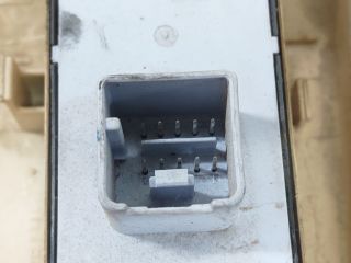 bontott VW TOURAN Ablakemelő Kapcsoló Négyes / Kettes