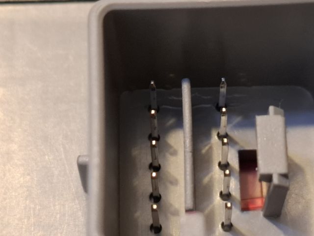 bontott VW TOURAN Ablakemelő Kapcsoló Négyes / Kettes