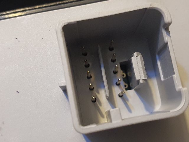 bontott VW TOURAN Ablakemelő Kapcsoló Négyes / Kettes