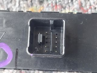 bontott VW TOURAN Ablakemelő Kapcsoló Négyes / Kettes