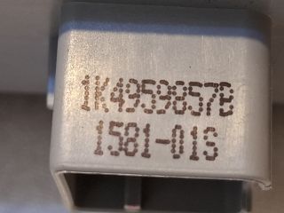 bontott VW TOURAN Ablakemelő Kapcsoló Négyes / Kettes