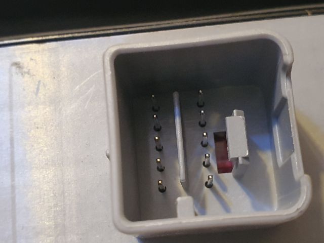 bontott VW TOURAN Ablakemelő Kapcsoló Négyes / Kettes