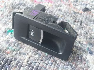 bontott VW TOURAN Ablakemelő Kapcsoló (Pozíciófüggetlen)