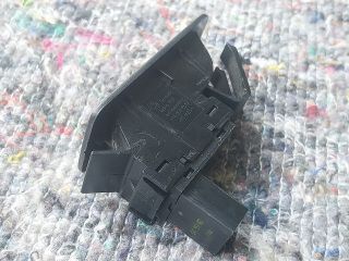 bontott VW TOURAN Ablakemelő Kapcsoló (Pozíciófüggetlen)