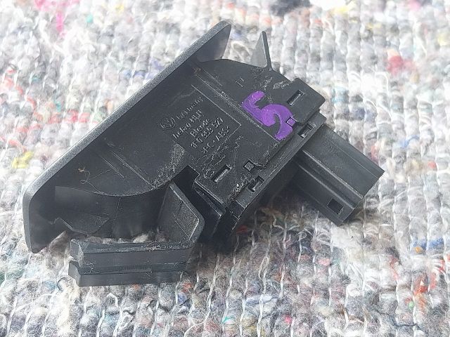 bontott VW TOURAN Ablakemelő Kapcsoló (Pozíciófüggetlen)