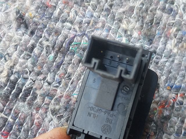 bontott VW TOURAN Ablakemelő Kapcsoló (Pozíciófüggetlen)