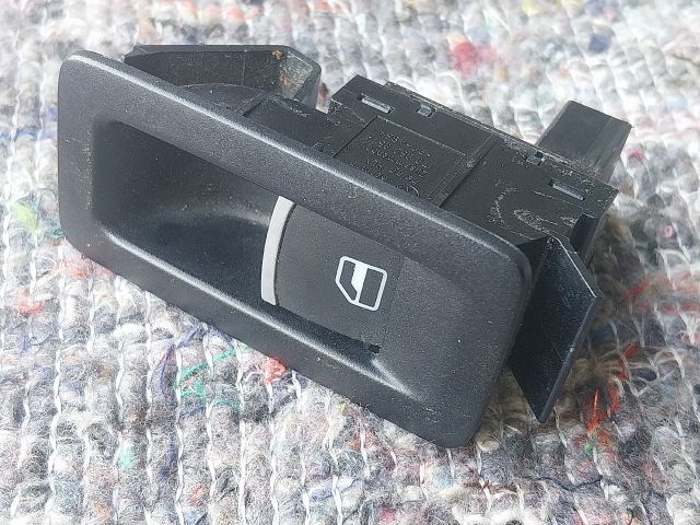 bontott VW TOURAN Ablakemelő Kapcsoló (Pozíciófüggetlen)