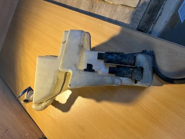 bontott VW TOURAN Ablakmosó Tartály