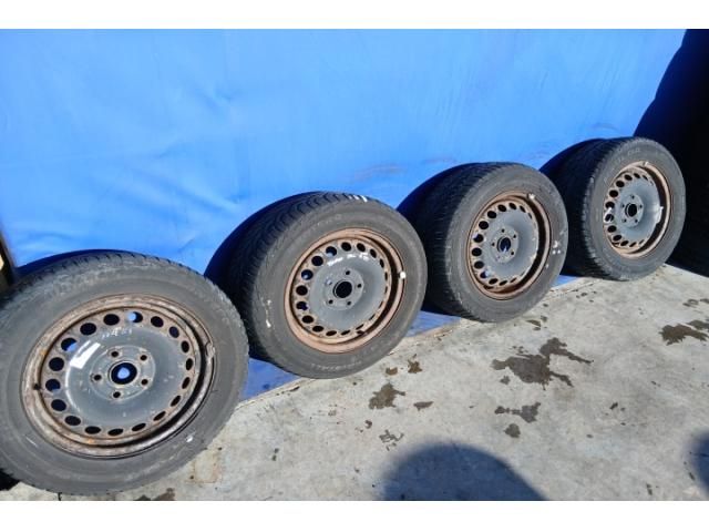 bontott VW TOURAN Acélfelni Szett Gumival