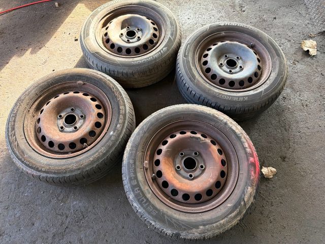 bontott VW TOURAN Acélfelni Szett