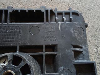 bontott VW TOURAN Akkumulátor Tartó