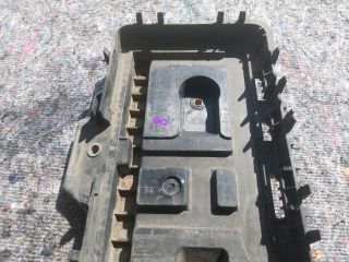 bontott VW TOURAN Akkumulátor Tartó