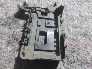 bontott VW TOURAN Akkumulátor Tartó