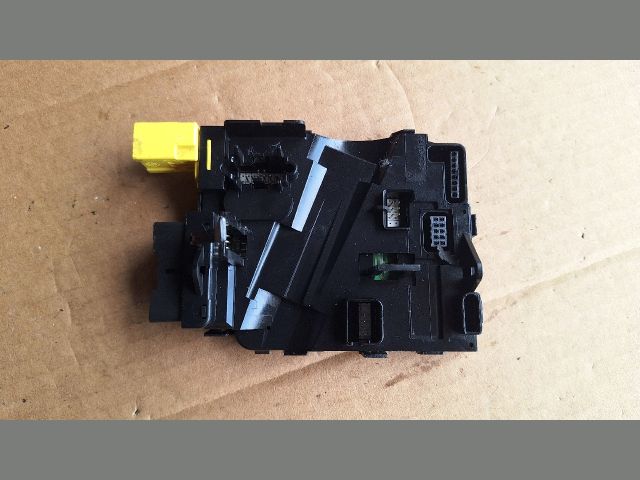 bontott VW TOURAN Aktív Kormány Elektronika