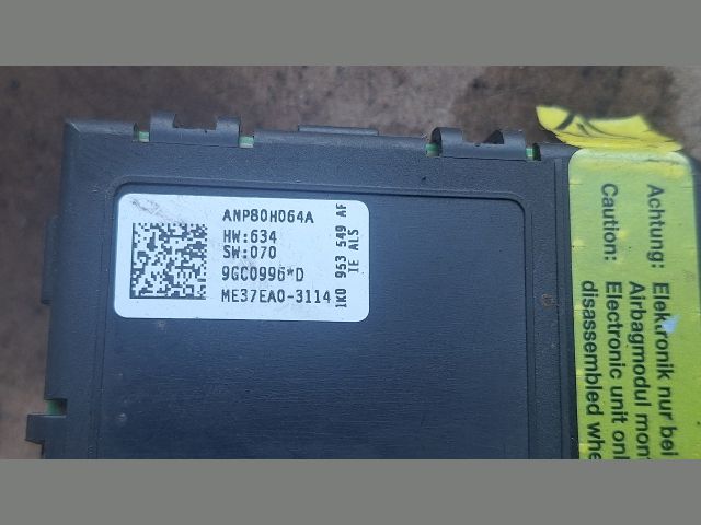 bontott VW TOURAN Aktív Kormány Elektronika