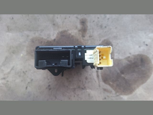 bontott VW TOURAN Aktív Kormány Elektronika