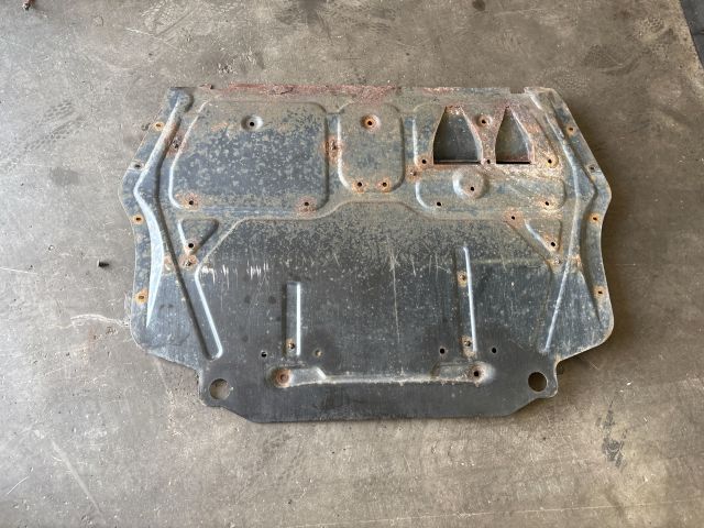 bontott VW TOURAN Alsó Motorburkolat