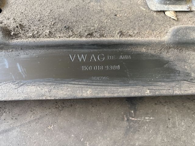 bontott VW TOURAN Alsó Motorburkolat